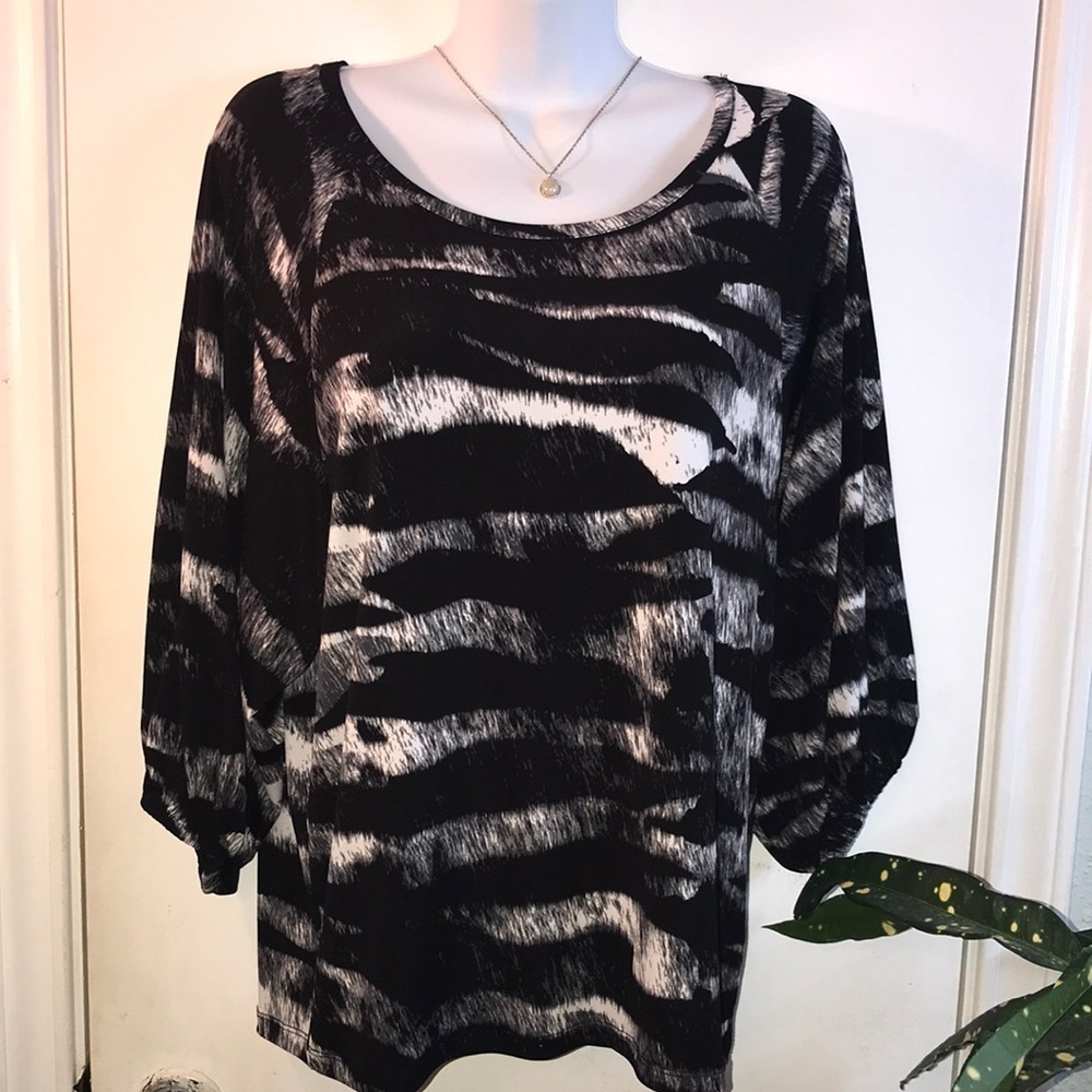 Michael Kors Black and White Print Blouse Size Medium